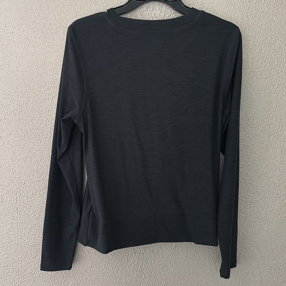 Old Navy Women’s Active Top, Large, Gray - Picture 6 of 6